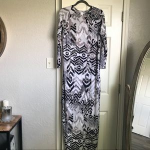 Medium: STUNNING Modest Maxi